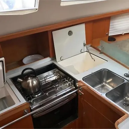 Båthotell Impression Sailing Yacht *