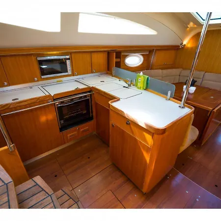 Impression Sailing Yacht *
