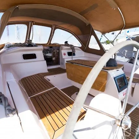 Impression Sailing Yacht Båthotell