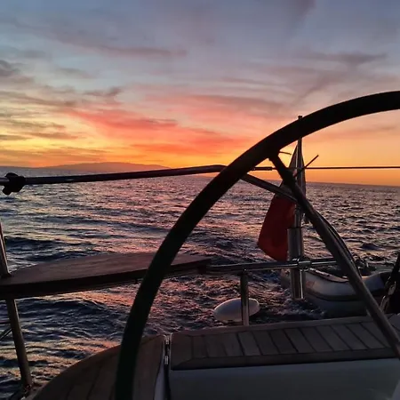 Úszó hotel Impression Sailing Yacht Pasito Blanco